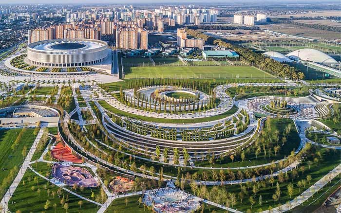 Новый городской парк около стадиона Краснодар