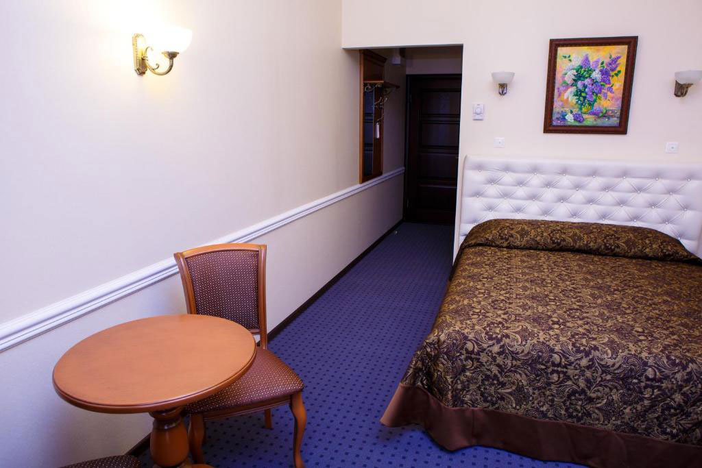 Одноместный гостиничный номер стандартного класса общей площадью - 21 кв.м.